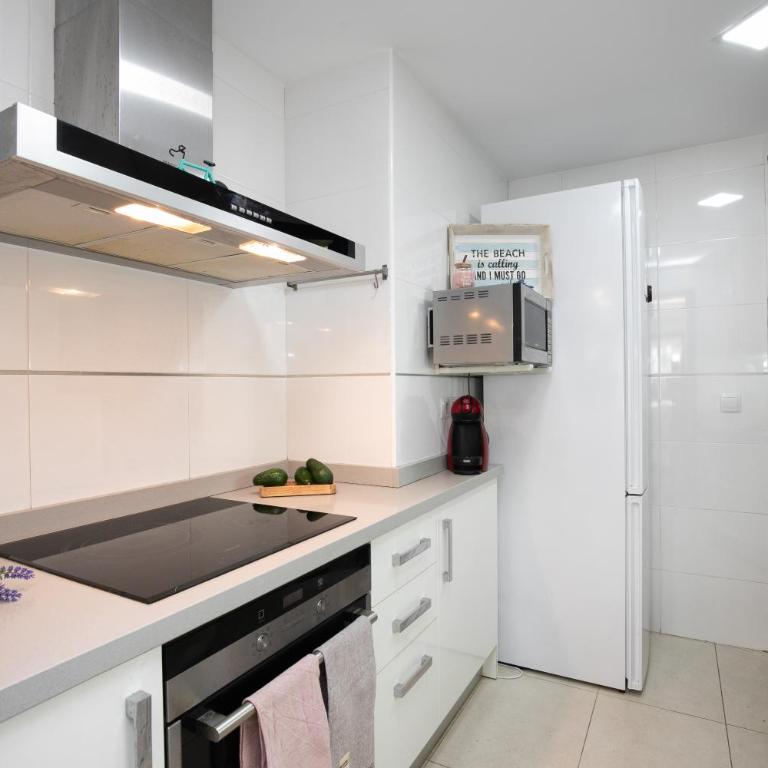 Veramar Beach Apartment - Two-Bedroom Apartment - 5