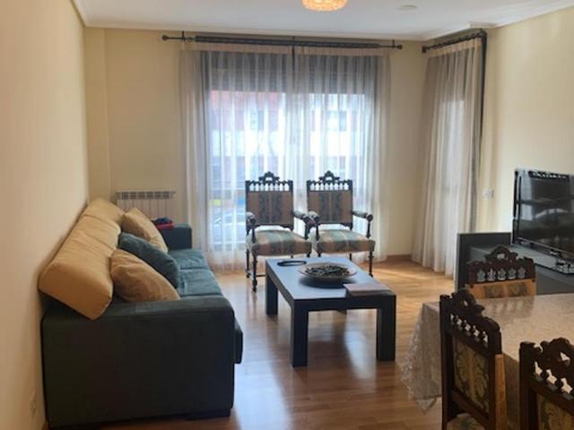 Logroño: Piso con Garaje y Piscina. - Apartamento de 3 dormitorios - 1