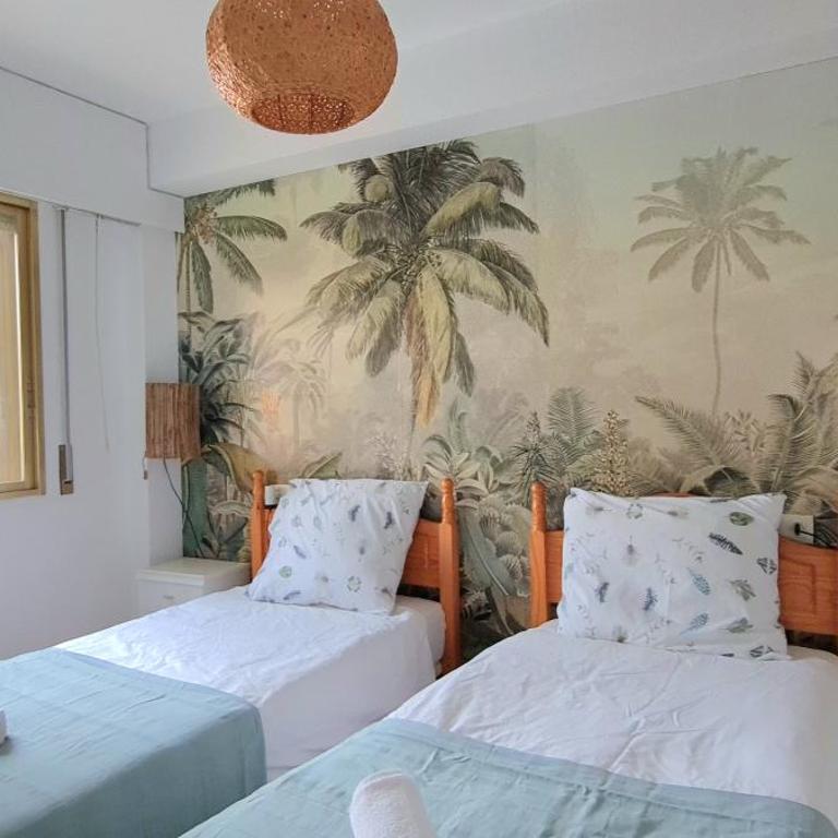 Gerona apartment on the Strip with pool & parking - Two-Bedroom Apartment - 5