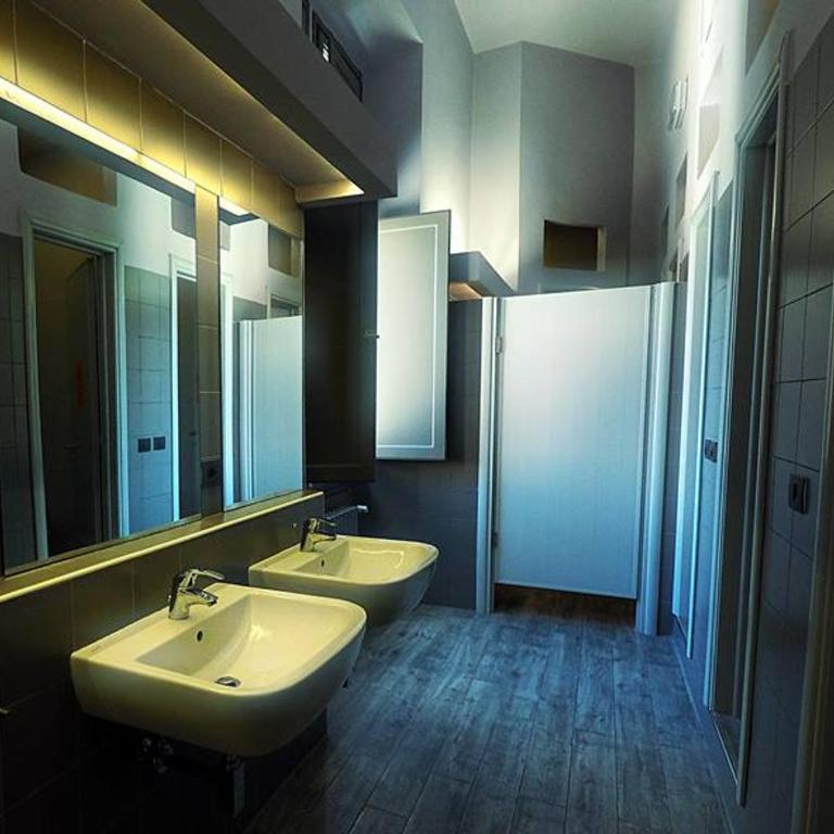 Hotel & Hostel 7 - Bed in 4-Bed Female Dormitory Room - 2