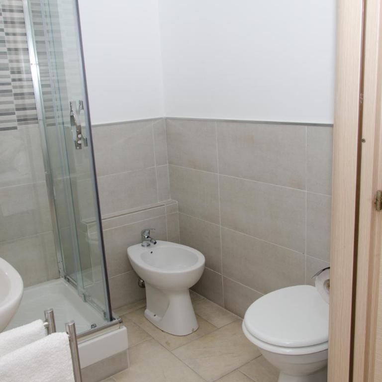 Guest House del Lido - Camera Matrimoniale con Bagno Privato - 1