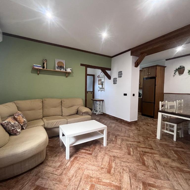 Casa Loli - solo familias y parejas - Casa - 1