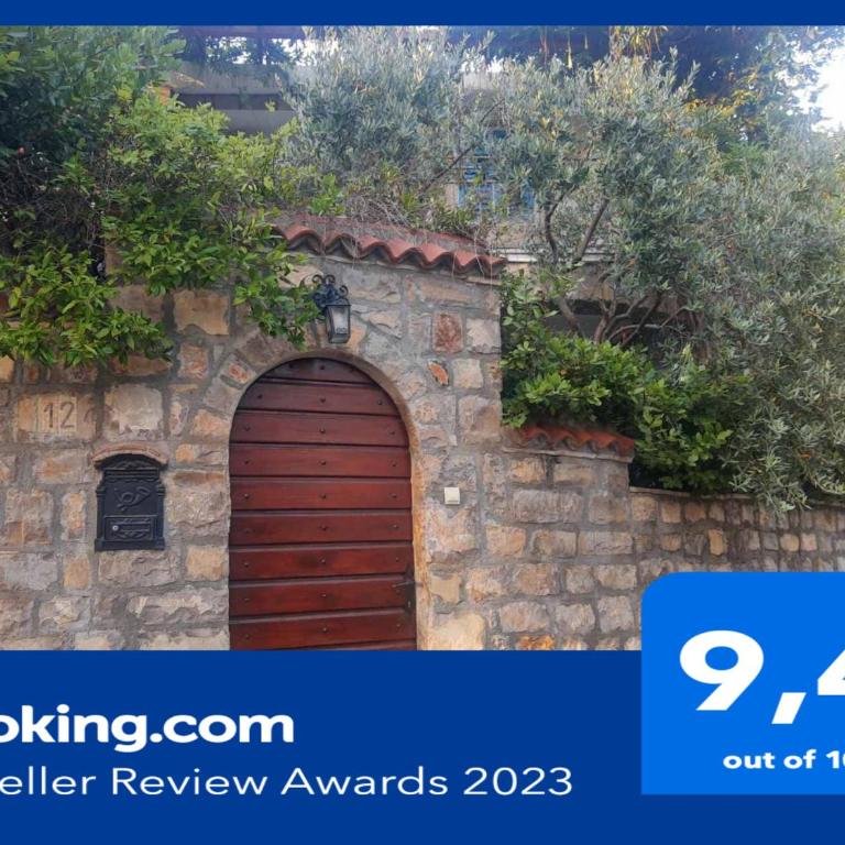 Sea-side Old Stone Villa with a private Garden - Vila sa 3 Spavaće Sobe - 74