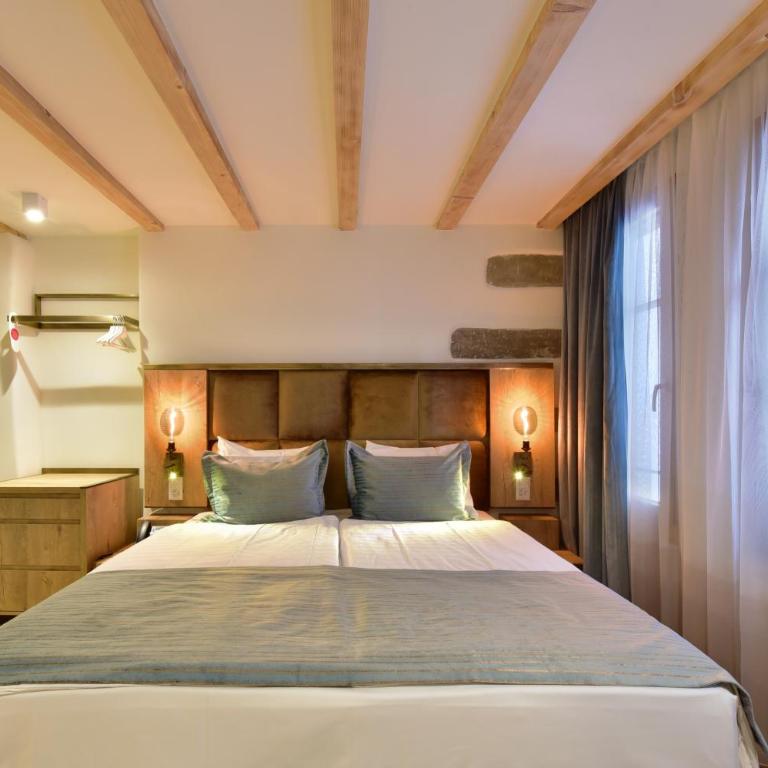 Hôtel Rousseau Plus - Chambre Double Deluxe - 4