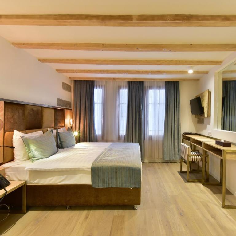 Hôtel Rousseau Plus - Chambre Double Deluxe - 3