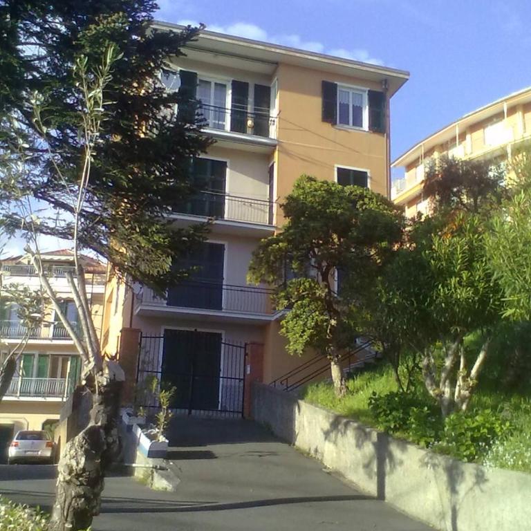 A.A.U.T. Via Bordone 11 - Moneglia (GE) - ITALY CITRA: 010037-LT-0358 - Apartamento de 3 dormitorios - 17