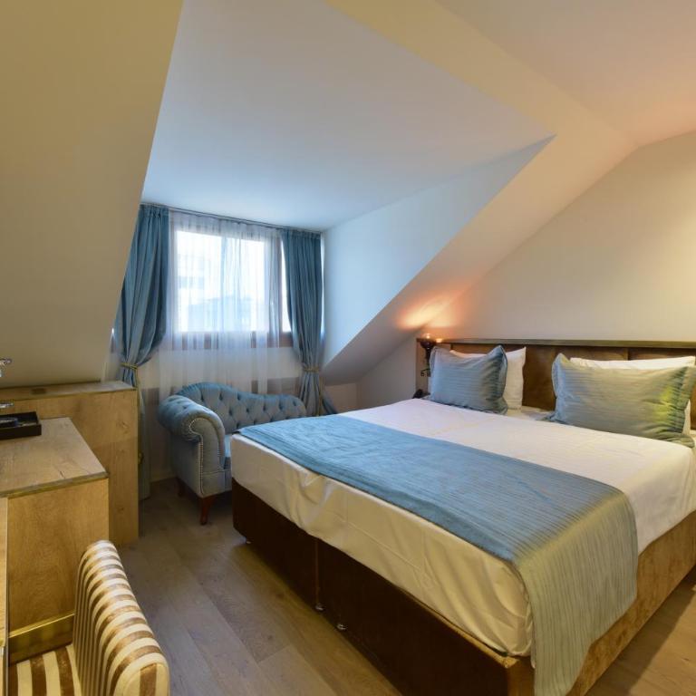 Hôtel Rousseau Plus - Petite Chambre Double - 3