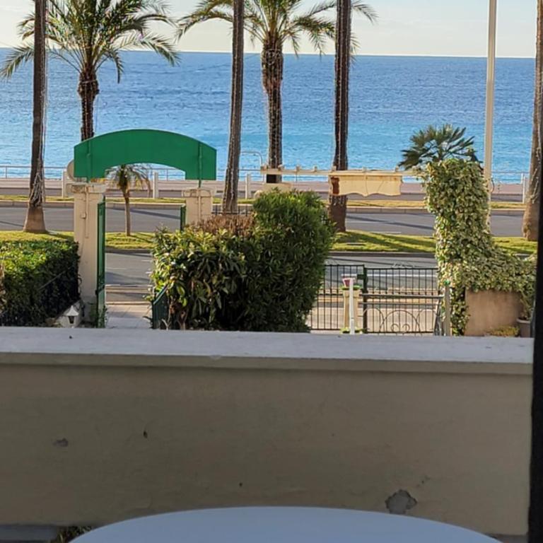 Villa Eden - Chambre Familiale - Vue sur Mer - 14