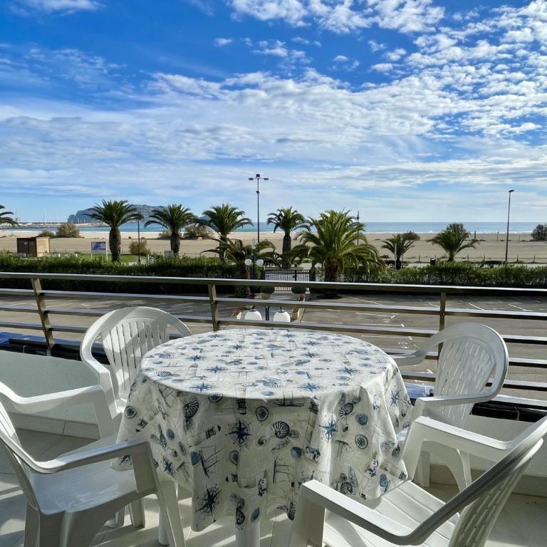 Catalonia 1-5 - Three-Bedroom Apartment - 1