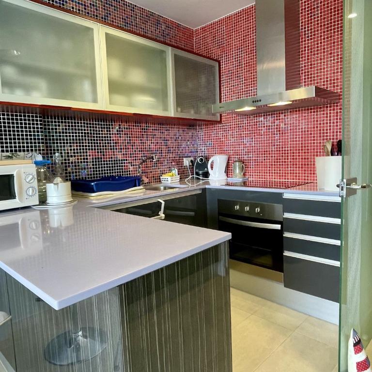 Catalonia 1-5 - Three-Bedroom Apartment - 13