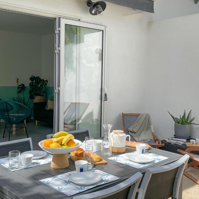 Appartement Océane - Villas Lake and Sea - Two-Bedroom Apartment with Terrace - 9
