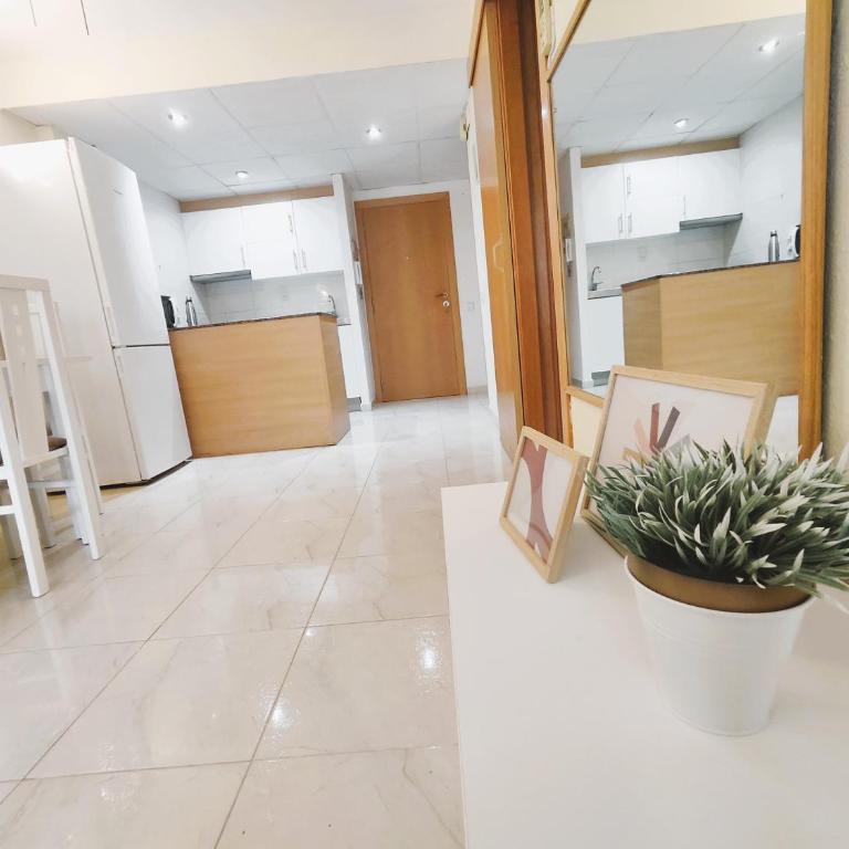 Luminoso apartamento en SALOU con PISCINA, TERRAZA y PARQUE INFANTIL IDEAL FAMILIAS - Apartamento con vistas a la piscina - 36