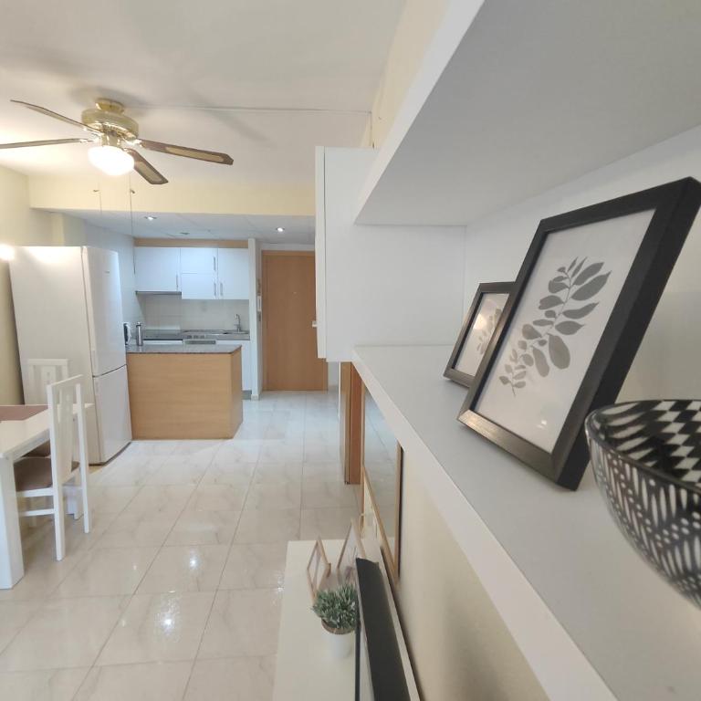 Luminoso apartamento en SALOU con PISCINA, TERRAZA y PARQUE INFANTIL IDEAL FAMILIAS - Apartamento con vistas a la piscina - 10