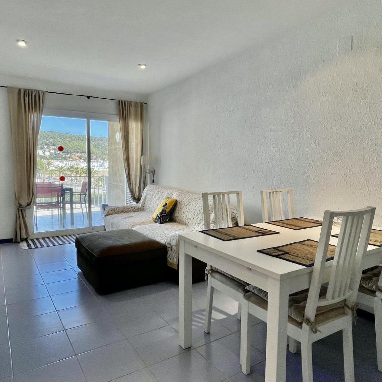 Rocamaura I A 2-2 - Two-Bedroom Apartment - 9