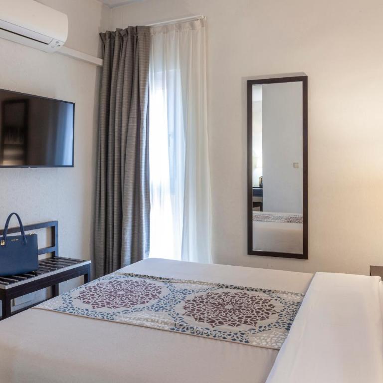 Hotel Macià Plaza - Queen Room - 1