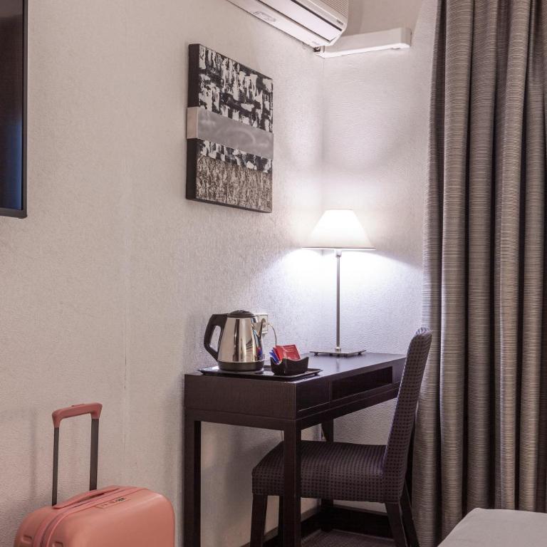 Hotel Macià Plaza - Queen Room - 14