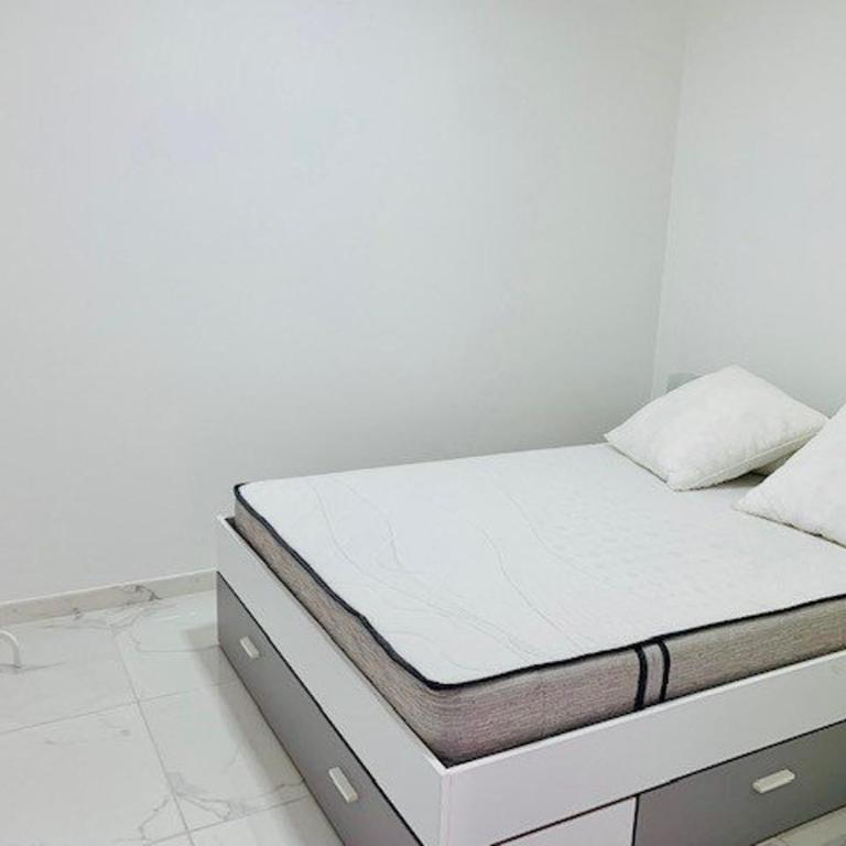 Appart T3 rénové avec climatisation, terrasse, wifi, ascenseur et parking à 2 min des thermes - Appartement 2 Chambres - 7