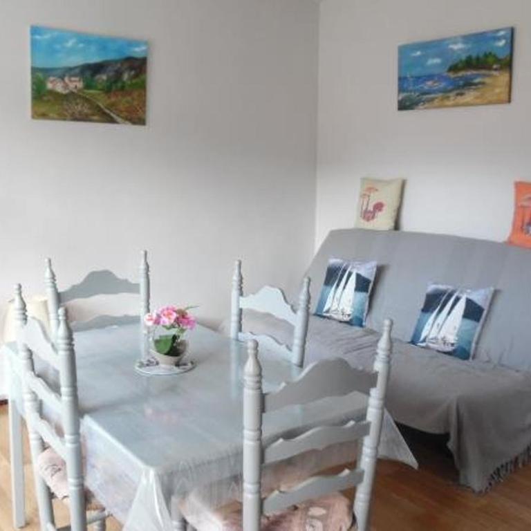 Confortable F2 avec terrasse et parking, proche des cures et du centre-ville d'Amélie-les-Bains - Appartement 1 Chambre - 2