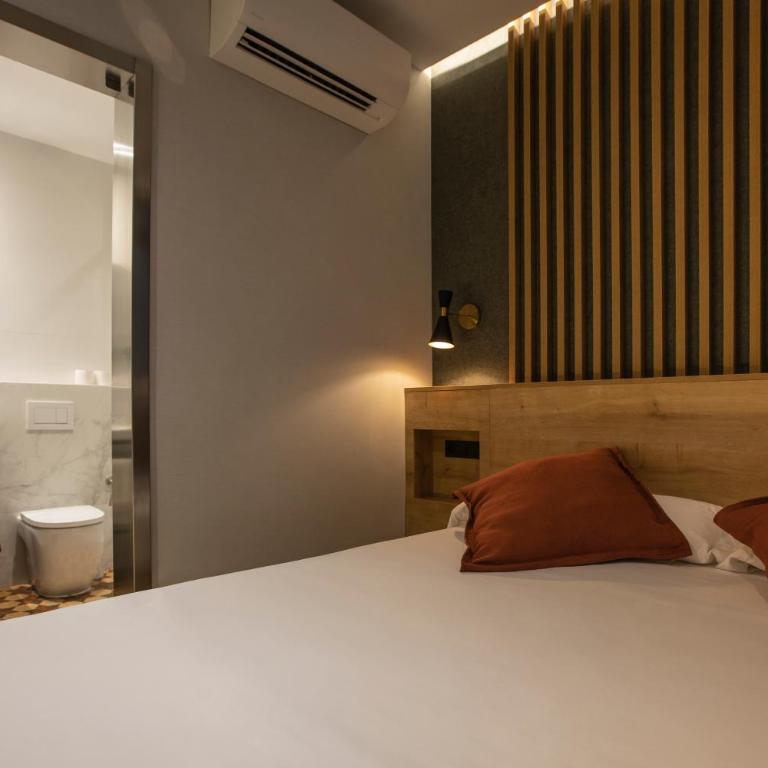 Fontanella By BCN URBAN Rooms - Double or Twin Room - 6