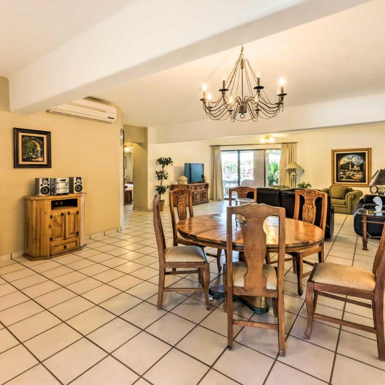 Chic Cabo San Lucas Getaway < 2 Miles to Beaches! - Apartamento - 7