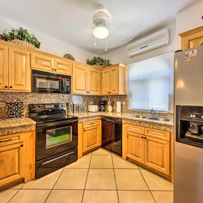 Chic Cabo San Lucas Getaway < 2 Miles to Beaches! - Apartamento - 11