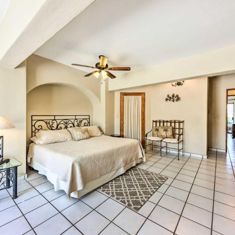 Chic Cabo San Lucas Getaway < 2 Miles to Beaches! - Apartamento - 14