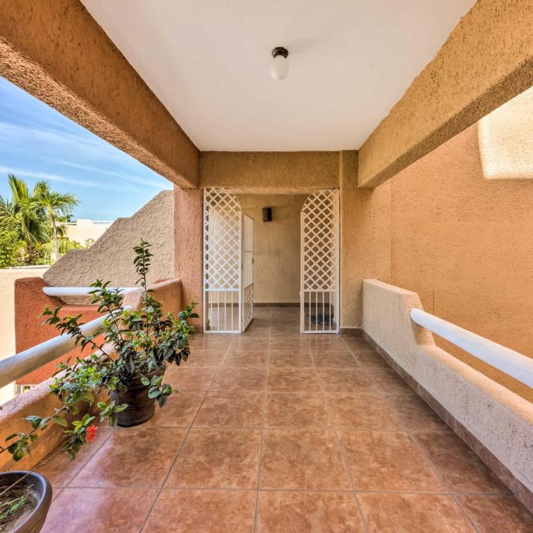 Chic Cabo San Lucas Getaway < 2 Miles to Beaches! - Apartamento - 21