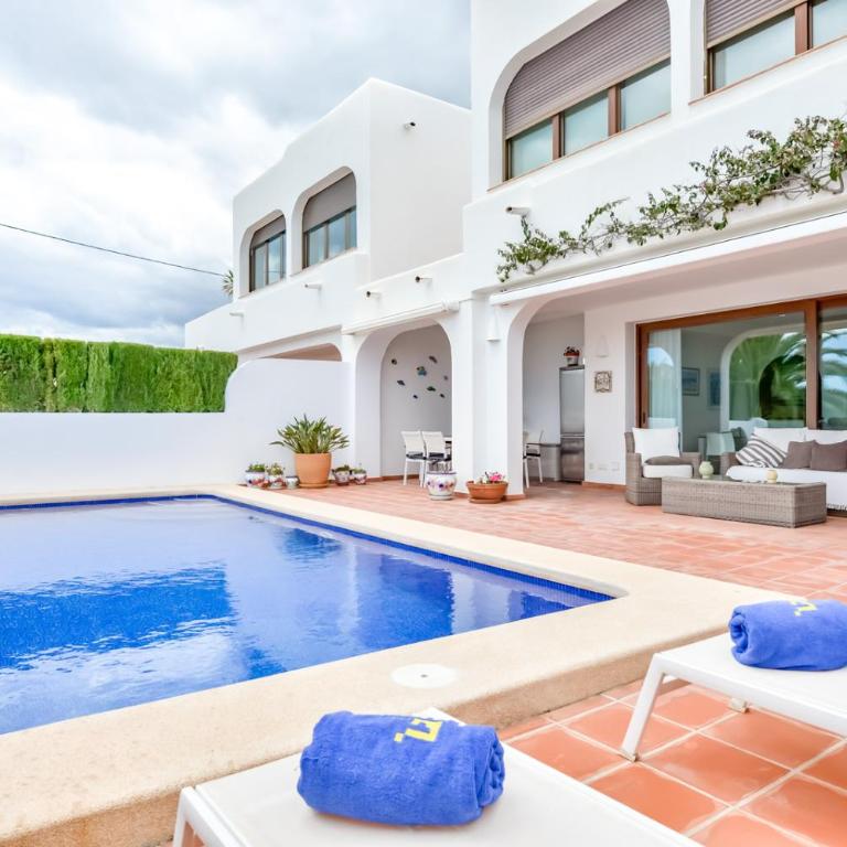 Villa Mirador de Bassetes 15 - Grupo Turis - Villa - 32