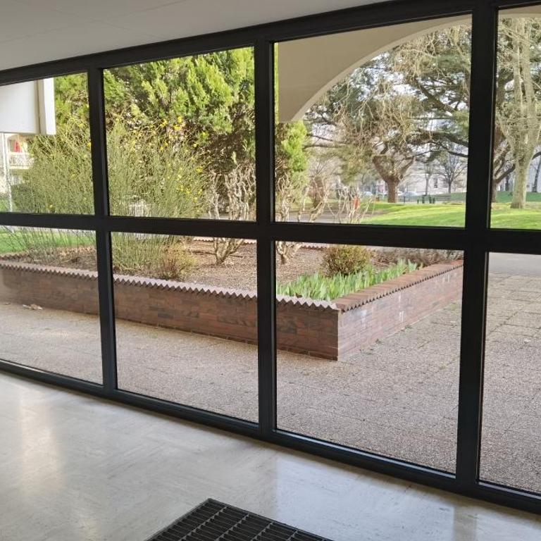 Charmant T2 proche Château, Gare, UCO, Parking privé gratuit - Appartement 1 Chambre - 44