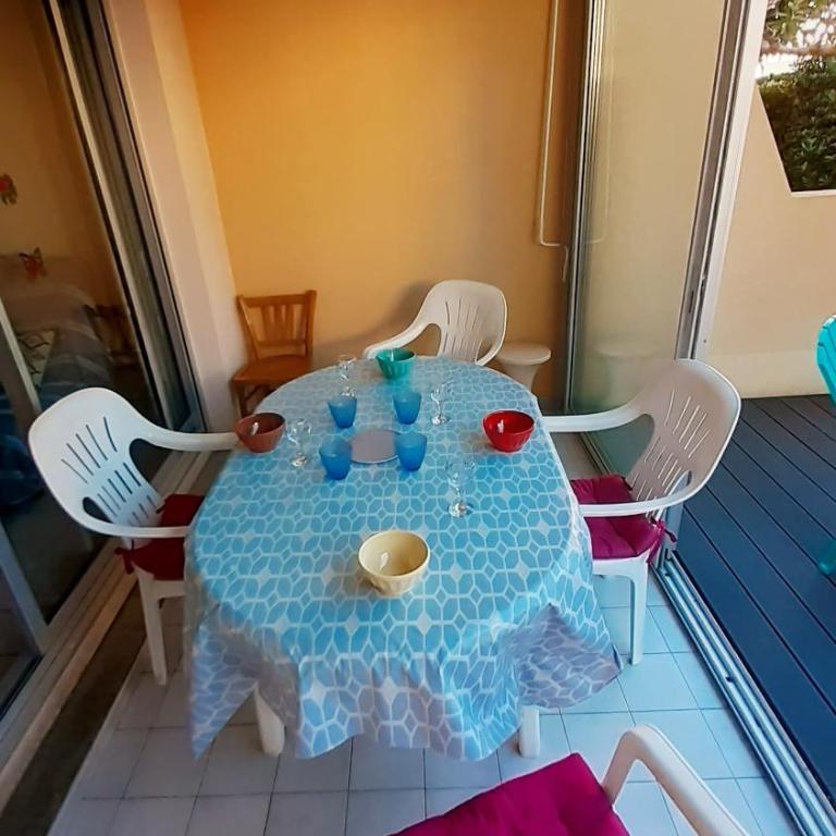 ARCHIPEL III Joli T2 piscine proche plage Richelieu Cap d'Agde - Appartement - Rez-de-Chaussée - 3