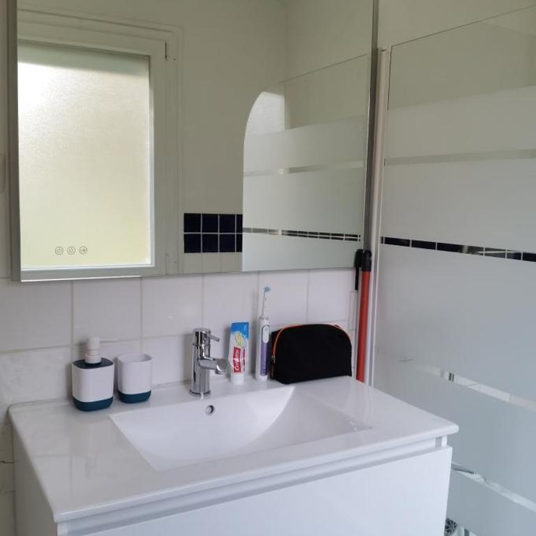 Charmant T2 proche Château, Gare, UCO, Parking privé gratuit - Appartement 1 Chambre - 37