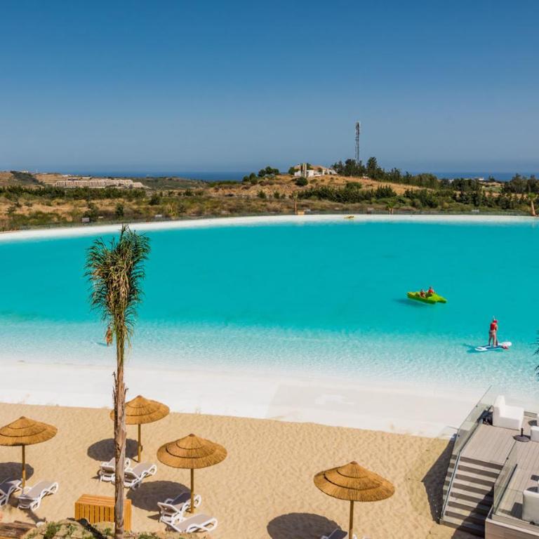 Luxury Oasis at Alcazaba Lagoon - Apartamento de 2 dormitorios - 1