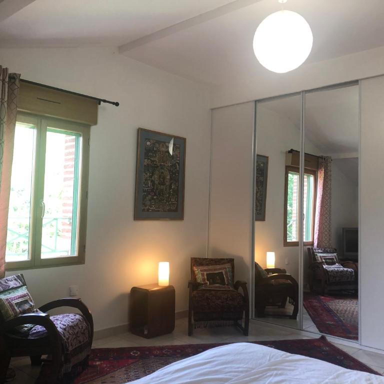 Les Dames Noires - Chambre Double avec Salle de Bains Privative - 8
