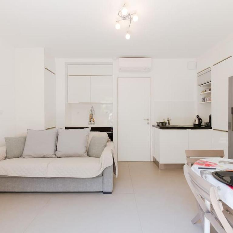 2 pièces climatisé à 200m des plages - Appartement 1 Chambre - 4