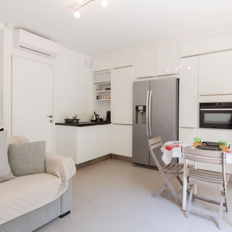 2 pièces climatisé à 200m des plages - Appartement 1 Chambre - 13