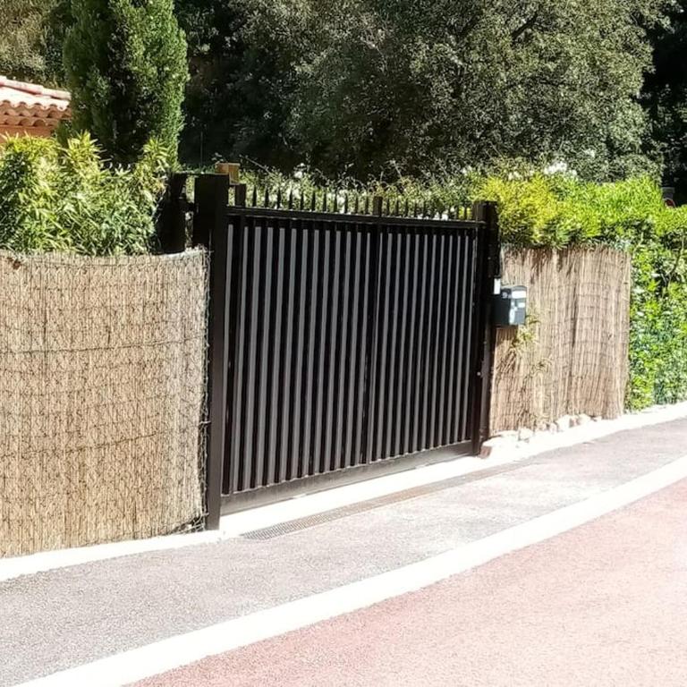 2 pièces climatisé à 200m des plages - Appartement 1 Chambre - 32