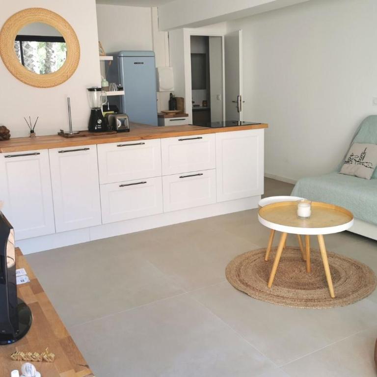 La Capte T2, A 2min de la mer, Terrasse-Wifi-Parking gratuit - Apartment mit 2 Schlafzimmern - 7