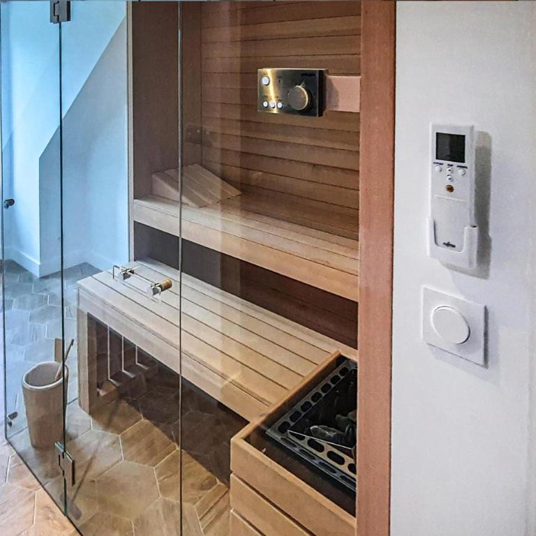 Amazing Apartment In Concarneau With Sauna - Appartement 1 Chambre - 17
