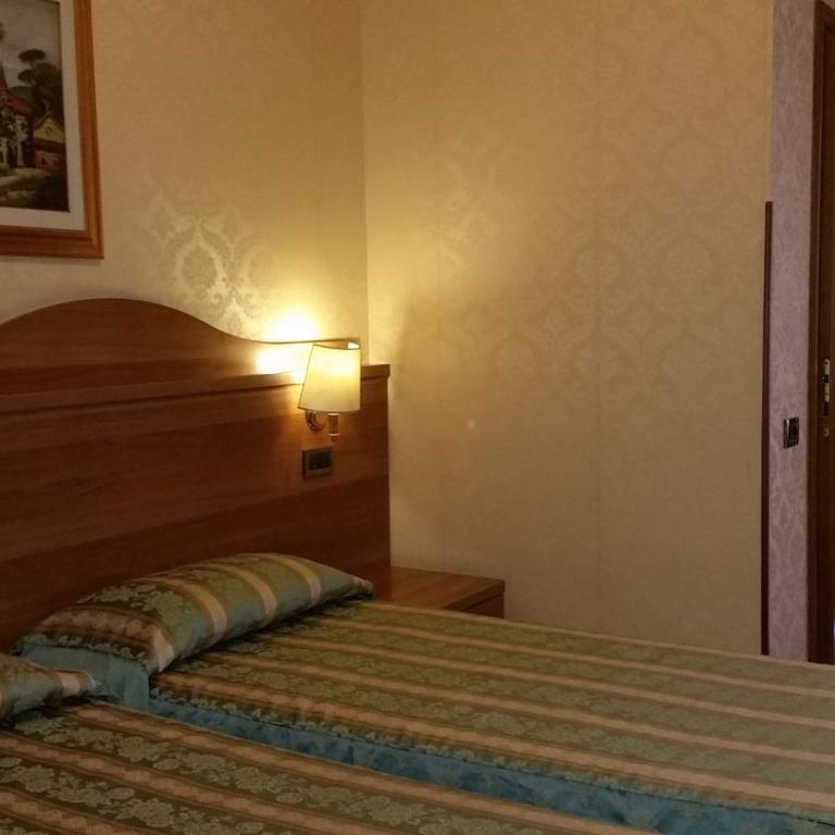 Hotel Teti - Chambre Double ou Lits Jumeaux - 2