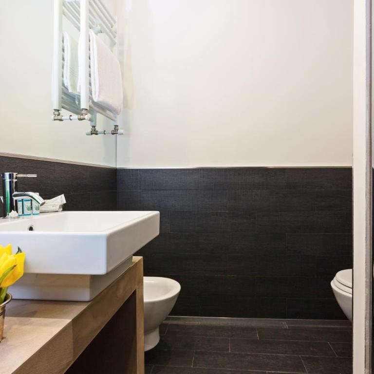 Domus Best Guest House - Triple Room - 4