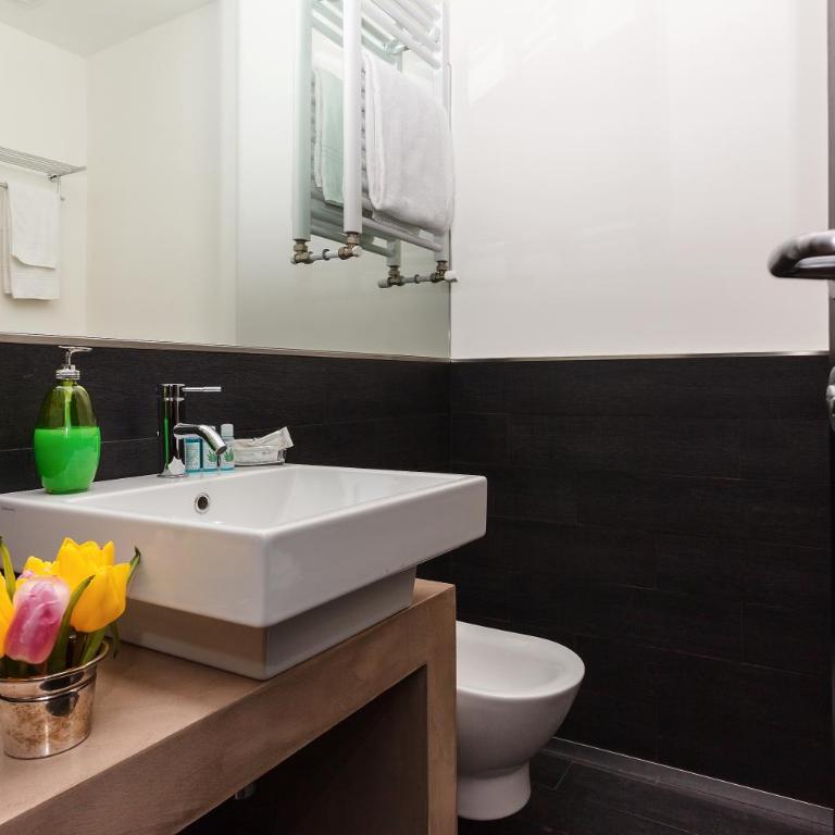 Domus Best Guest House - Triple Room - 6