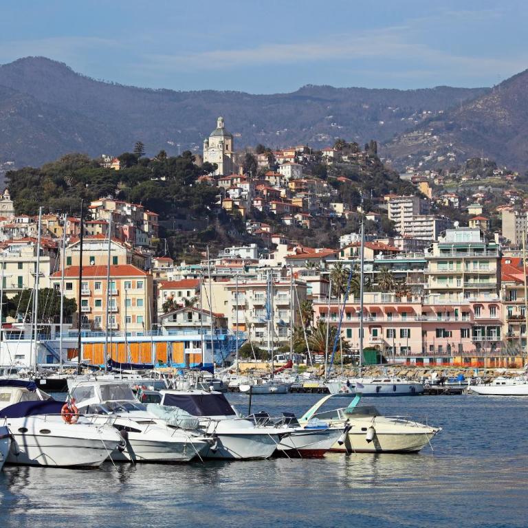 53 Solaro Apartments - One-Bedroom Apartment with Sea View - 16