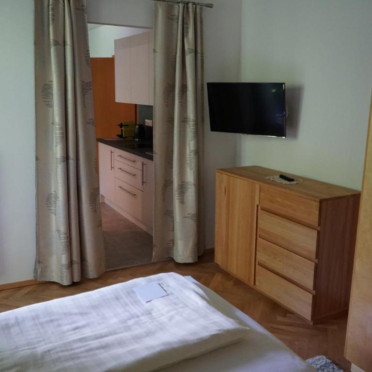 Pension Hartmann - Apartment mit Balkon - 3