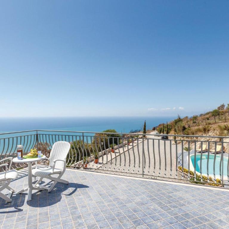 Awesome Home In Agropoli Sa - Casa Vacanze con 4 Camere da Letto - 5