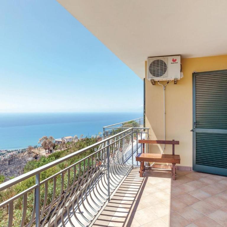 Awesome Home In Agropoli Sa - Casa Vacanze con 4 Camere da Letto - 10