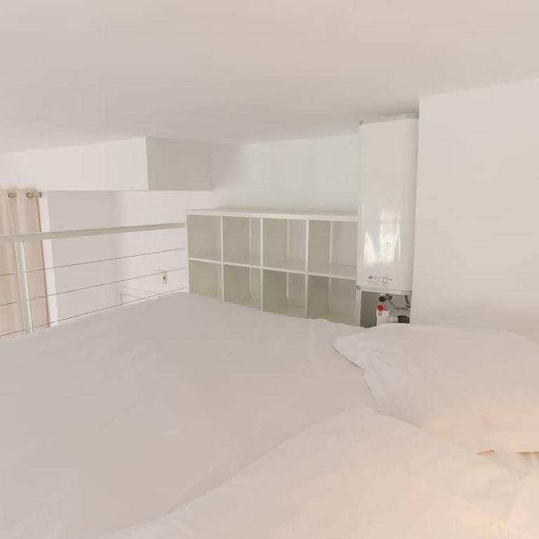 Charming studio mezzanine w/ large terrace - Nice - Appartement 1 Chambre - 5