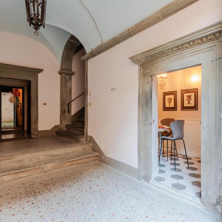 Busdraghi Studio, a stylish studio along Via Fillungo - Apartment - 31