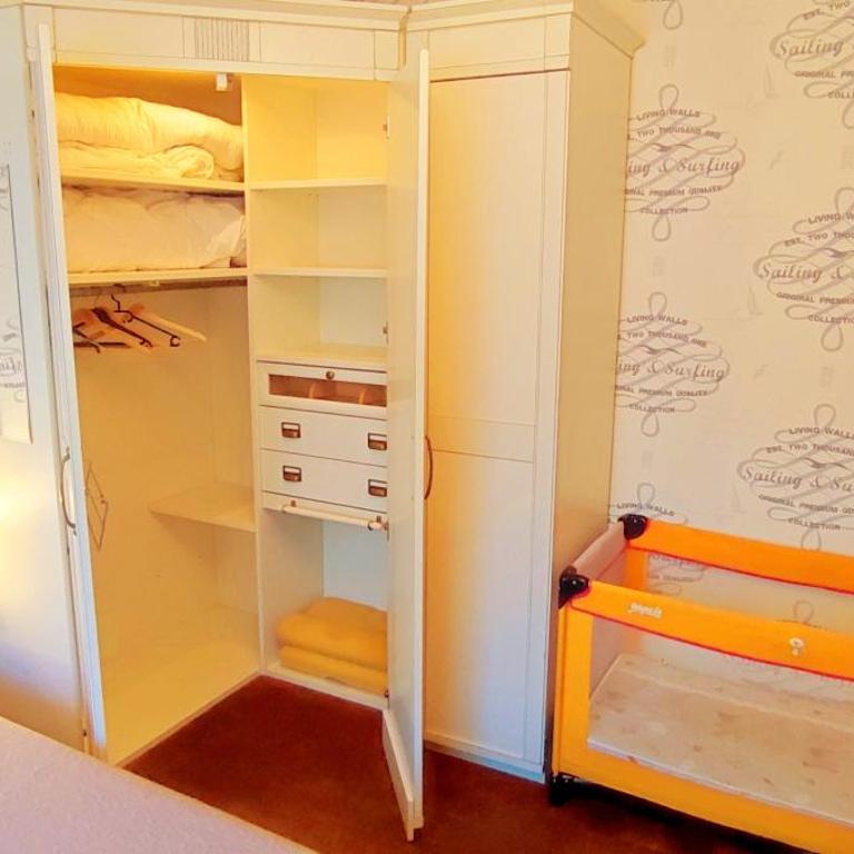 Dans Maison proche des immenses plages de Berck sur Mer a 1,8km des plages - Two-Bedroom Apartment - 12