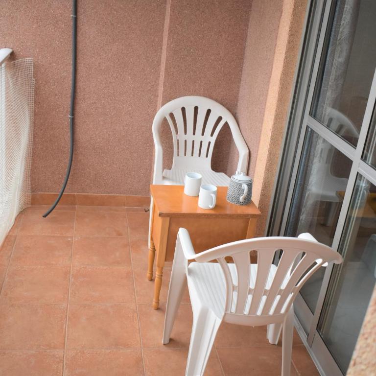 Torri apartments - 3 mins walk to beach - Apartamento de 3 dormitorios - 3