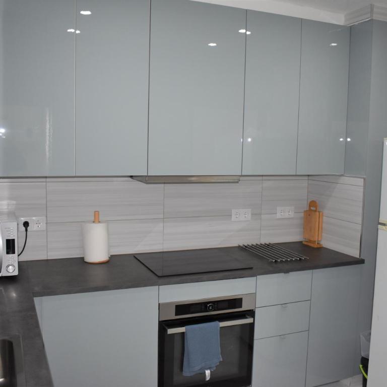 Torri apartments - 3 mins walk to beach - Apartamento de 3 dormitorios - 14